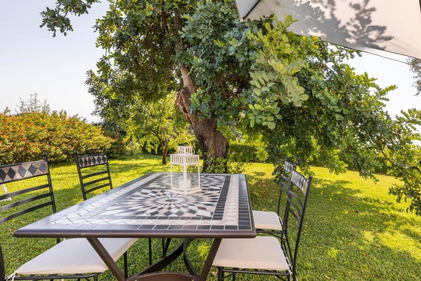 Villa Persea サンタ・ヴェネリーナ エクステリア 写真